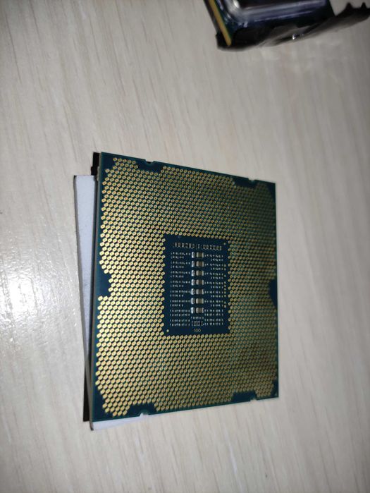 Процессор Intel E5-4620v2