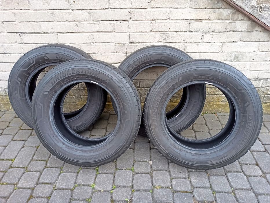 Opony zimowe wielosezon Bridgestone Duravis R660 215/65 R16 R16C wzmacnianie bus dostarcze VW T6