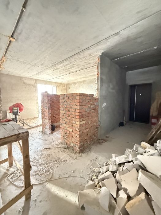 97 метрів в Новобудові, центр міста, без комісії для покупця