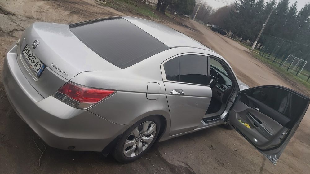 Продам  Honda accord 8