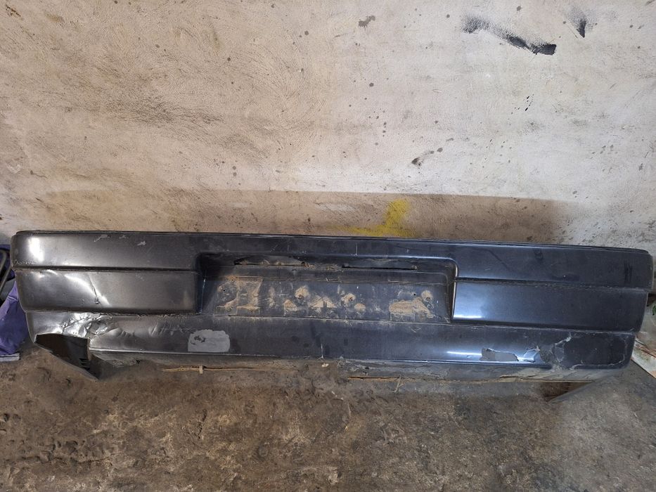 Продам бампер пежо 405