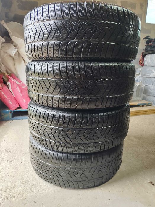 Зимові шини 255/60 R18 Pirelli Scorpion Winter