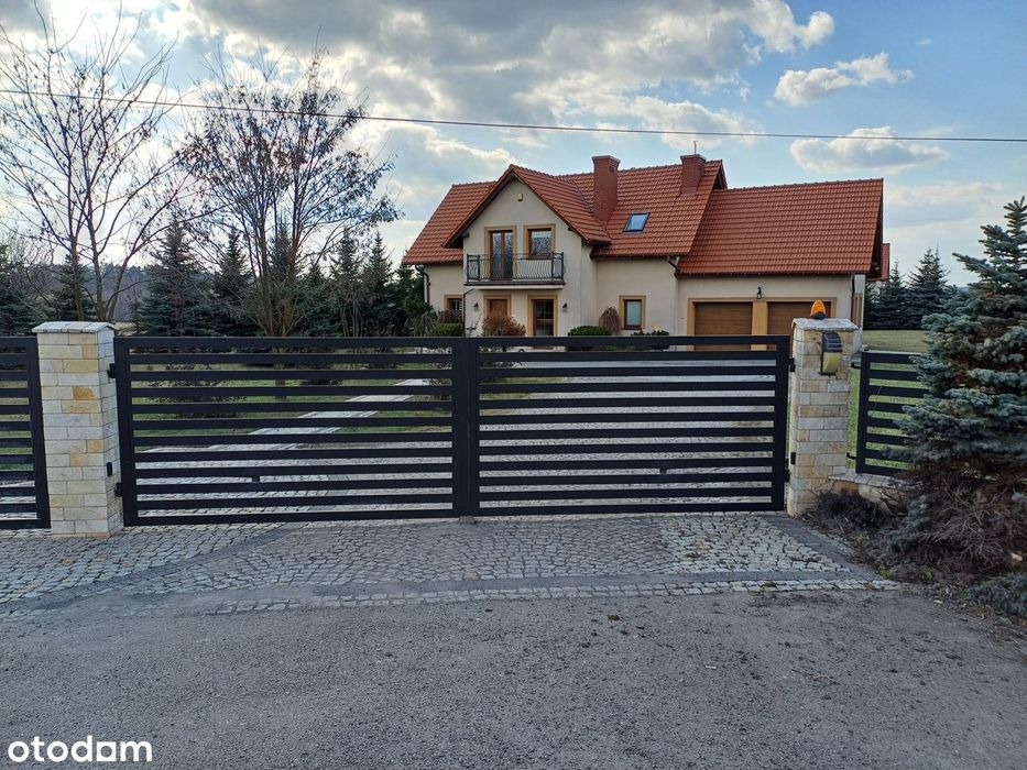 Wyjątkowy dom na sprzedaż - Grojec, gmina Alwernia