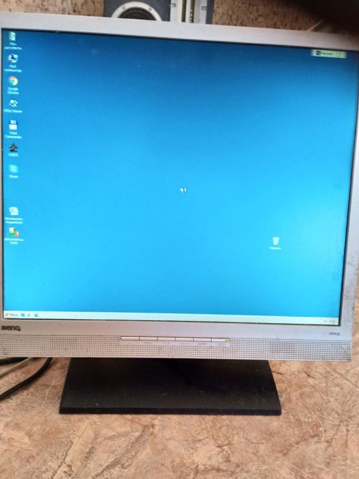 Продам монитор,б.у,диагональ 48 см.