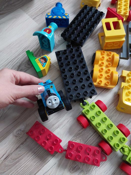 Lego Duplo kilka zestawòw w tym tory