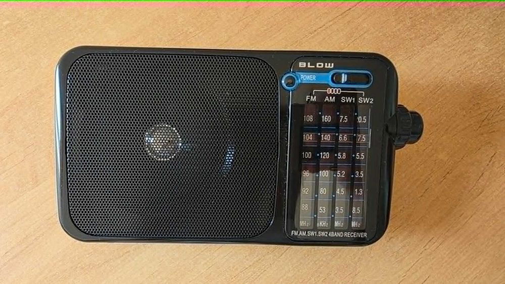 Radio kuchenne budowlane przenośne zasilanie na kabel lub baterie Blow. Jak nowe