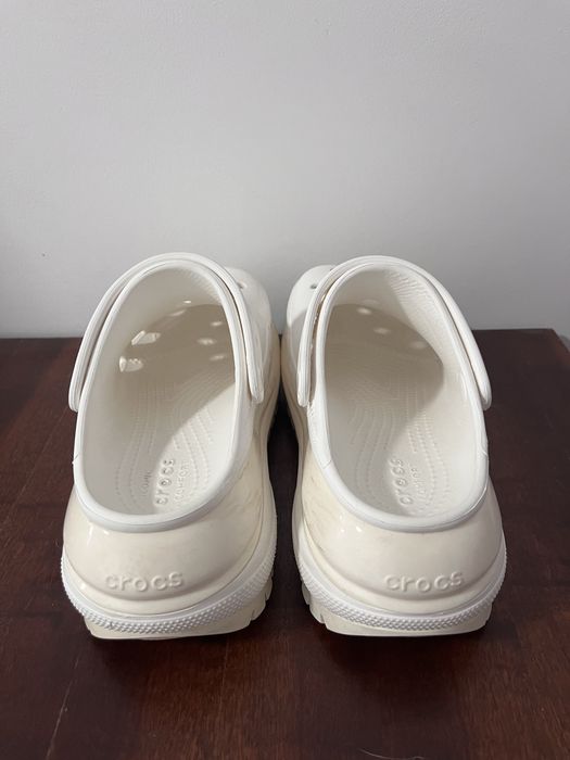 Crocs Classic Mega Crush Clog White W8