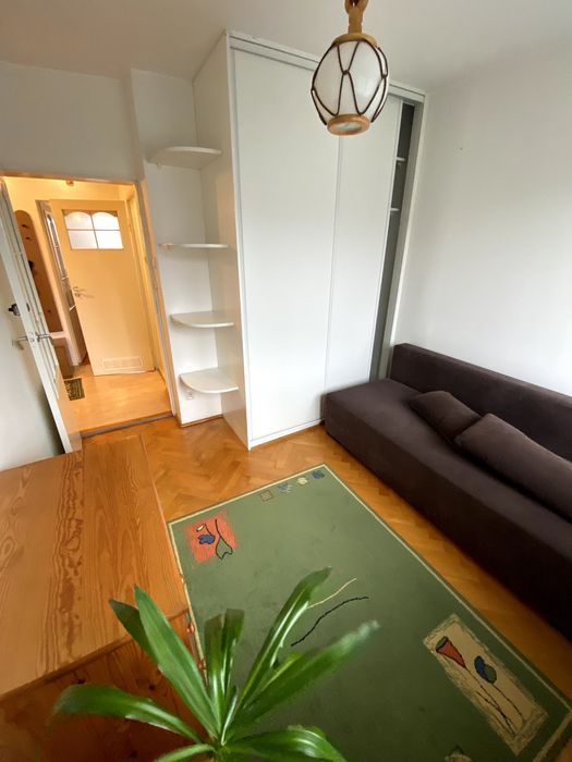 Wynajmę 2 pokojowe mieszkanie os. Baranówka ( całe lub na pokoje)