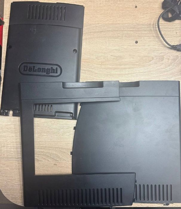 Boczna obudowa do de'longhi magnifica star