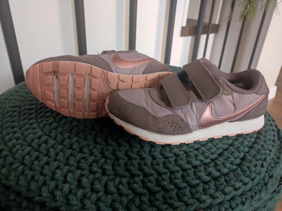 Buty Nike dziewczęce rozm. 33.5 = 32
