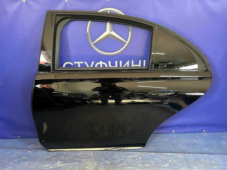 Двери правые передние  Mercedes-Benz S223 A2237200400