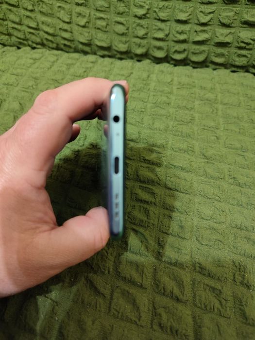 Xiaomi Redmi Note 10S 6+2/128gb з чохлом-книжкою.