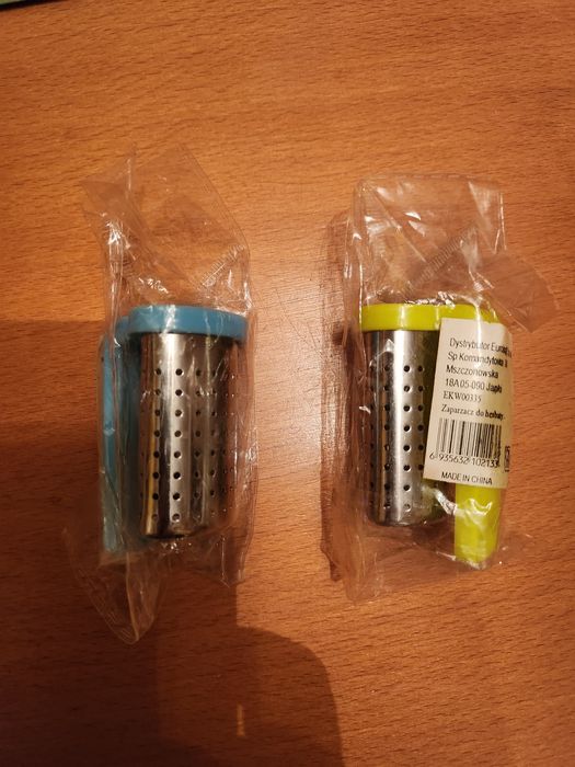 2 zaparzacze do herbaty do powieszenia na kubku