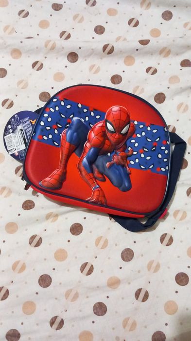 Mochila Spider man (tamanho para a escola)com lancheira, valor negociável