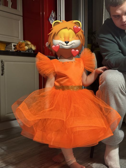 Святкова сукня 104