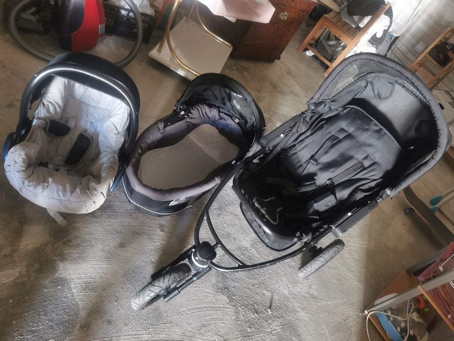 Carrinho trio de bebé