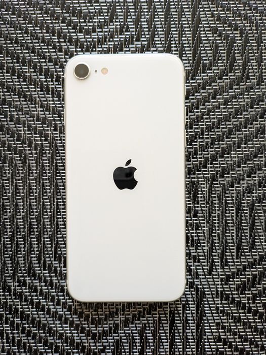 ◆❖ iPhone SE 第2世代 62GB ホワイト 美品 ❖◆ Apple iPhone SE White — купить смартфон недорого на OLX.ua