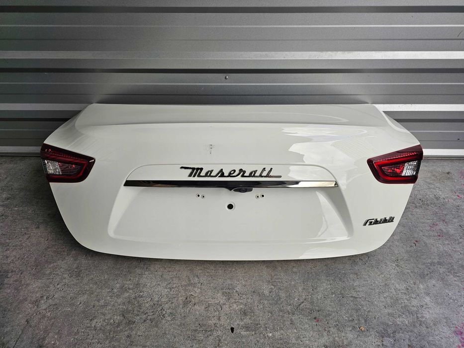 Maserati Ghibli Кришка багажника