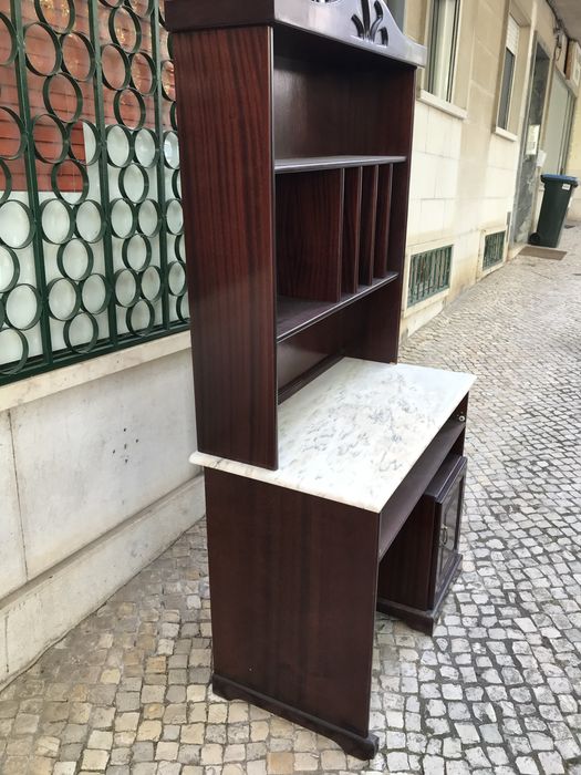 2 Escrevaninha com pedra mormore