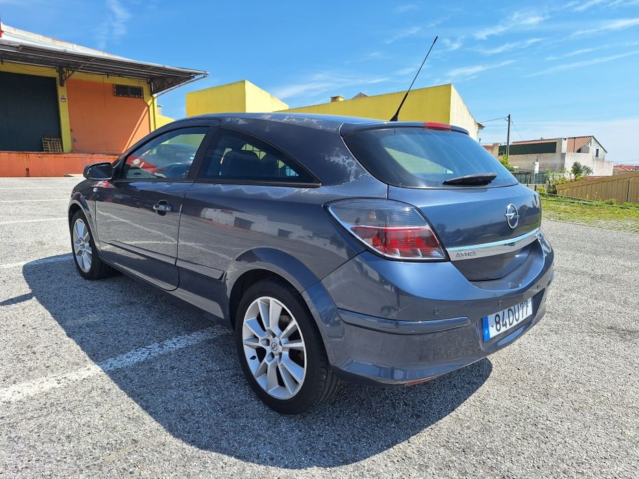 Opel Astra GTC 1.7 125cv Comercial