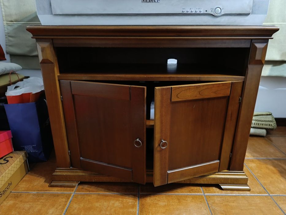 Móvel de televisão