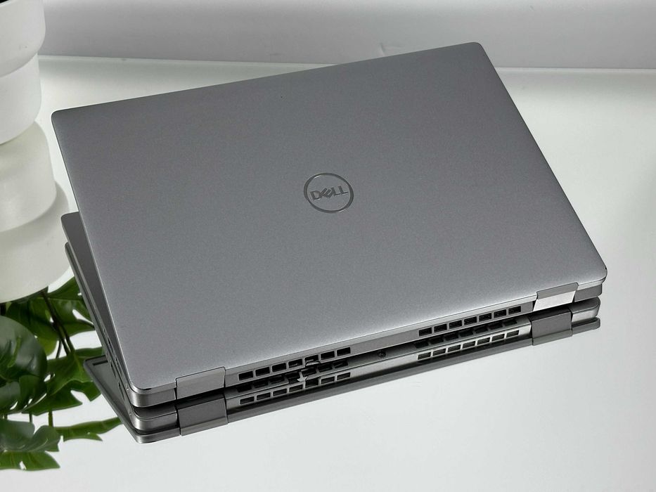 Biznesowa MOC Laptop Dell Latitude 5330 13,3" i5 12GEN 16GB 256GB FHD