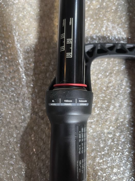 RockShox Sektor RL  DebonAir