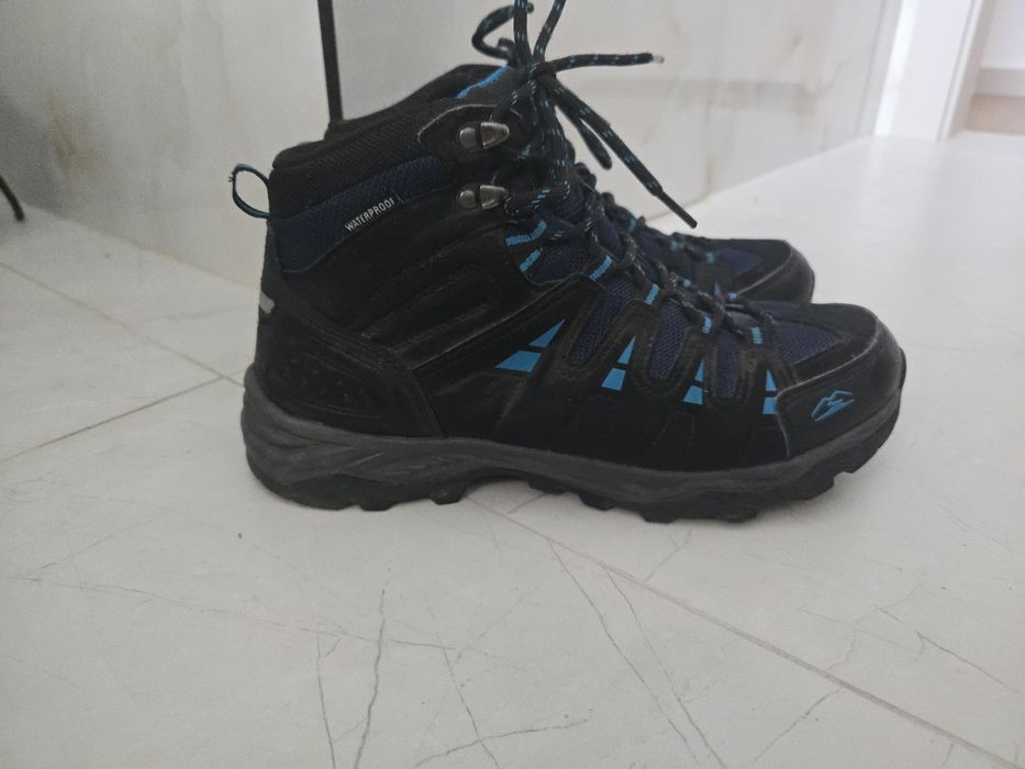 Buty górskie do trekkingu