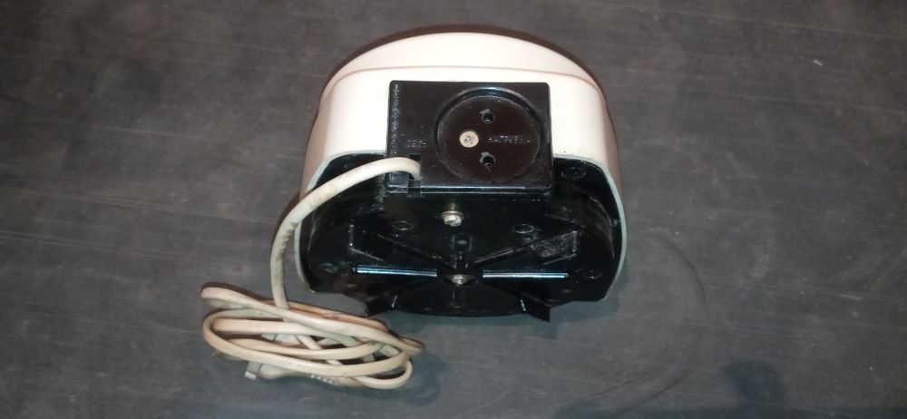 Автотрансформатор  ''АРБ-250''. Потужність - 250 Вт.