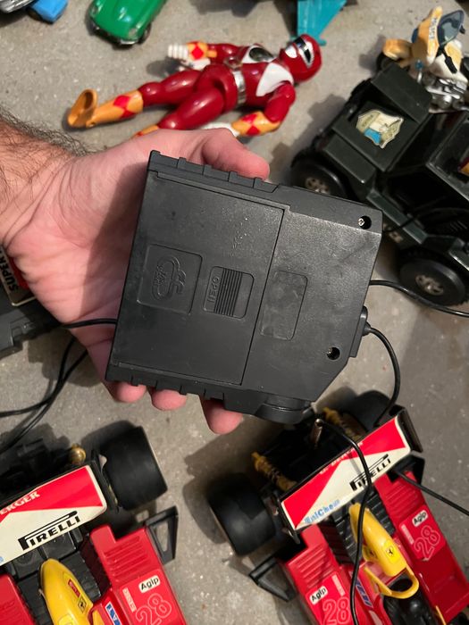 Carros de comando fio da ferreri pilhas antigos