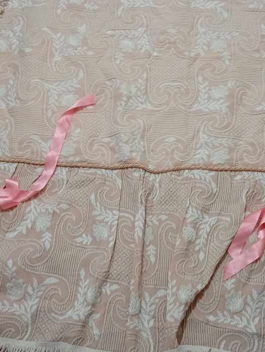 Colcha cor de Rosa para cama de menina jovem toda nova