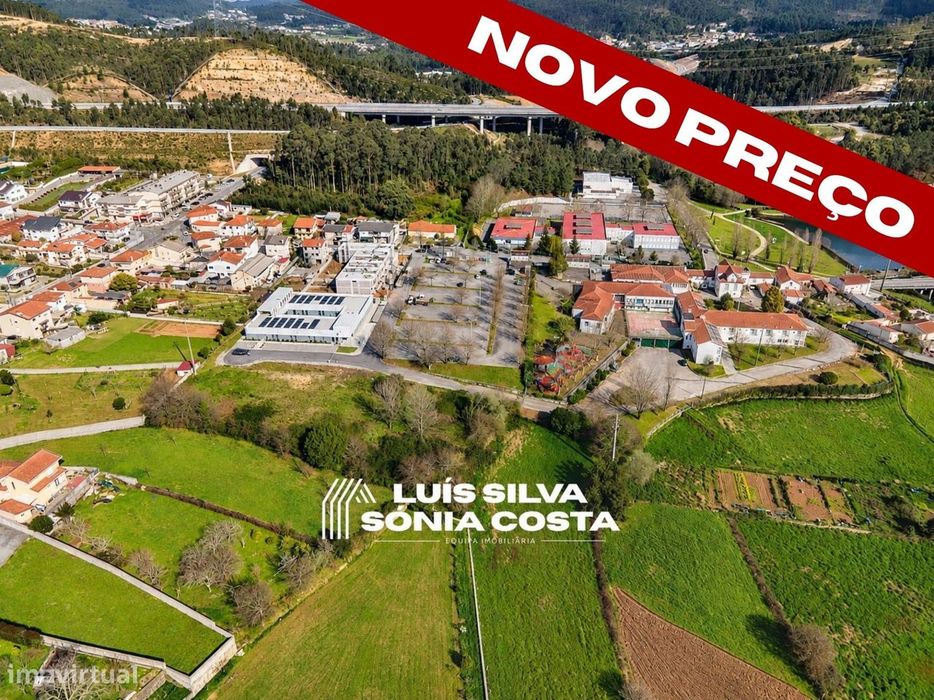 Flat Buildable Plot of 2,250 m² – Milheirós de...