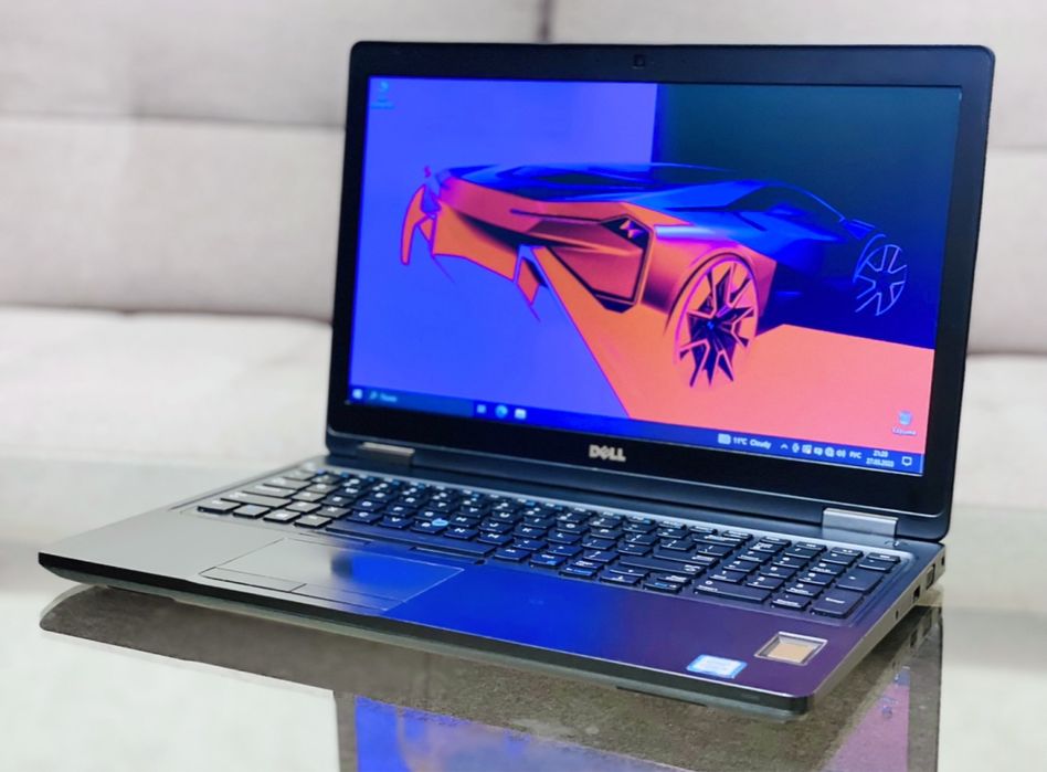 Dell 5590/FHD/IPS/ i5-8250U/3.4 GHz/8 ГБ/SSD 256 ГБ/UHD Graphics 620