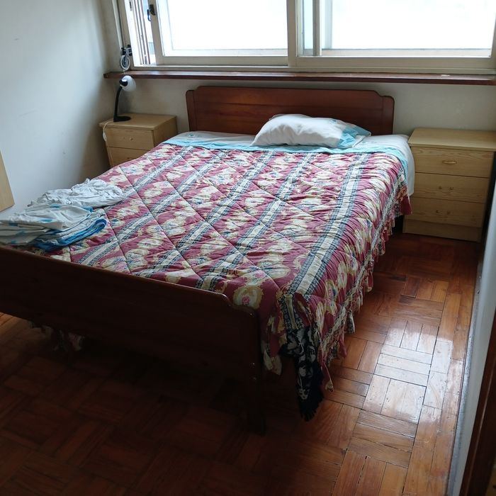 Alugo quarto perto do Marquês, no Porto