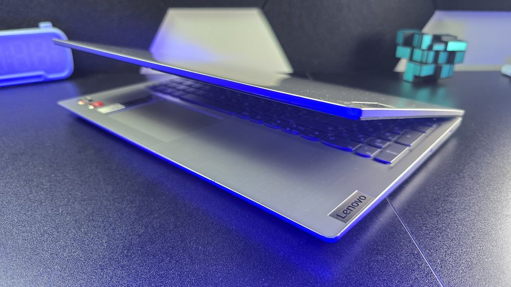 Portátil Lenovo IdeaPad 15.6" | Ryzen 3 | 8GB RAM | SSD Rápido | Windo