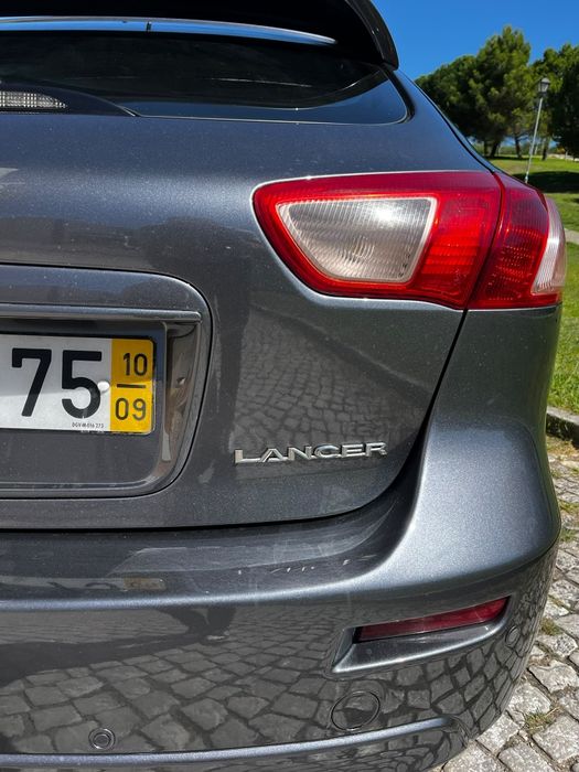 Mitsubishi Lancer 2.0   140cv