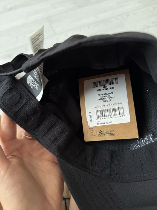 Нова кепка, з бірками, не одягалась The north face