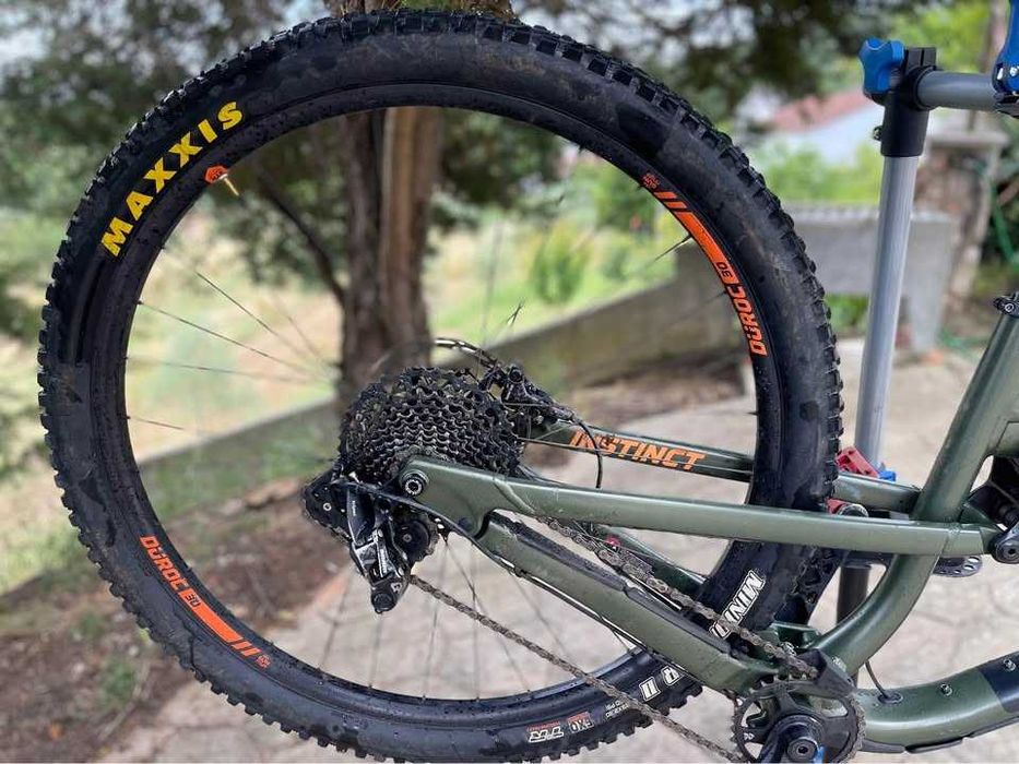 Rocky Mountain Instinct Alloy 50 2018 (Bicicleta BTT Trail) + Quadro extra oferta