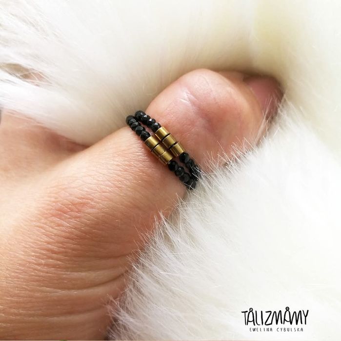 Pierścionek handmade  elastyczny kamienie naturalne spinel hematyt
