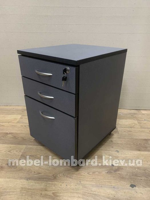 Тумба офисная, тумбочка бу ,количество