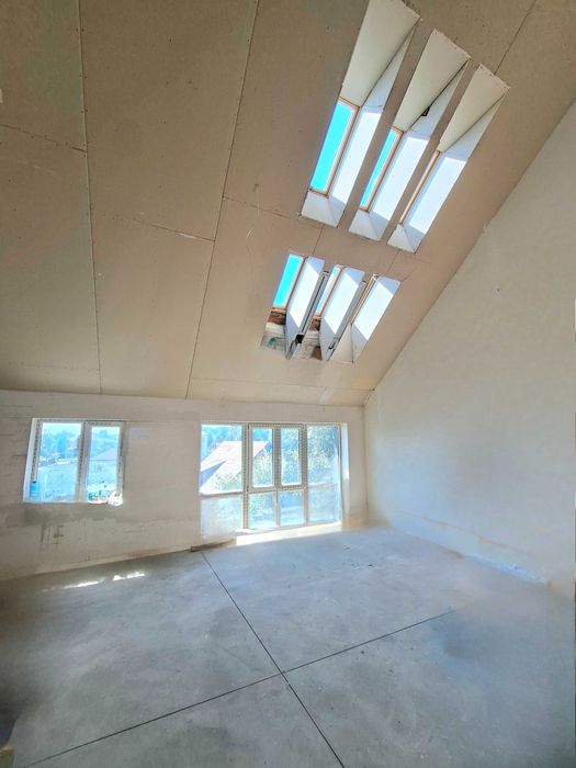 ПРОДАЄТЬСЯ ПЕНТХАУС з терасами у Ворзелі (1 км від Бучі)