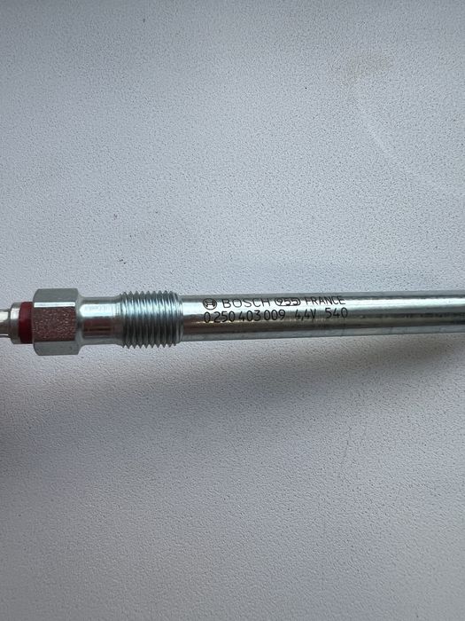 НОВІ Свічки розжарювання BOSCH на VW TIGUAN 4 шт