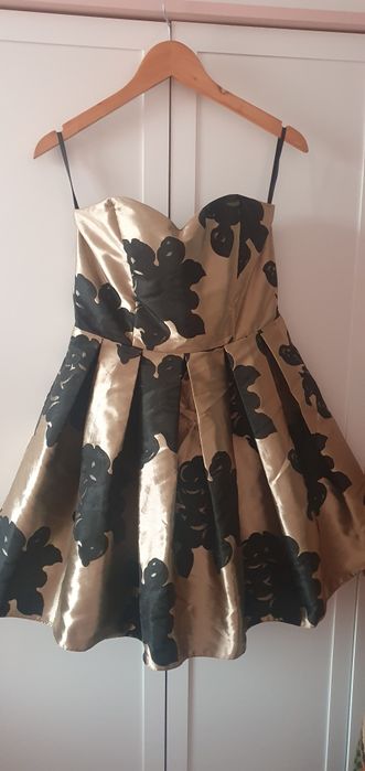 Sukienka M                 .