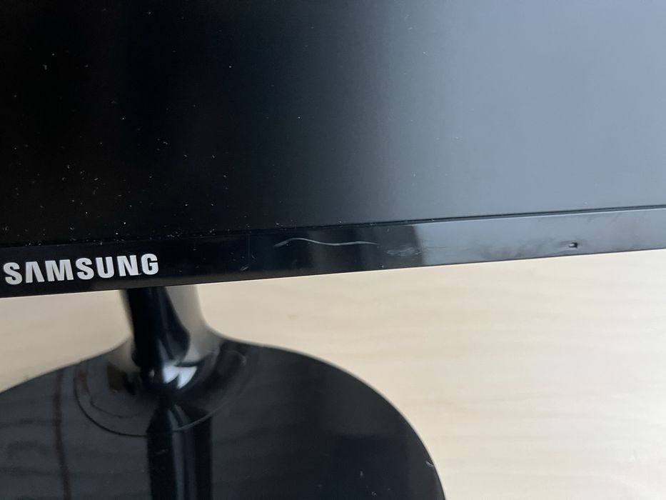 Monitor samsung 60hz 24 cale