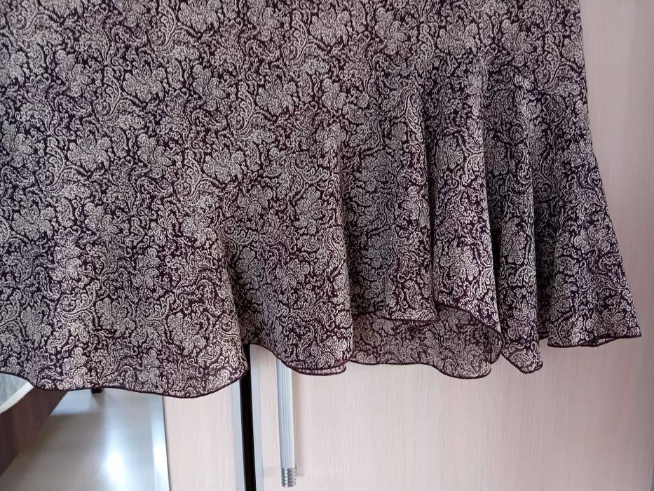 Spódnica kolory brązu M. Stan bardzo dobry.