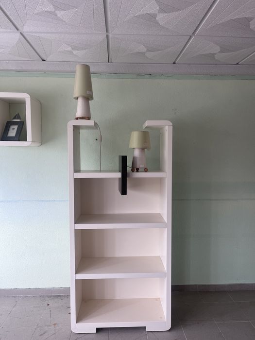 Estante alta  branca