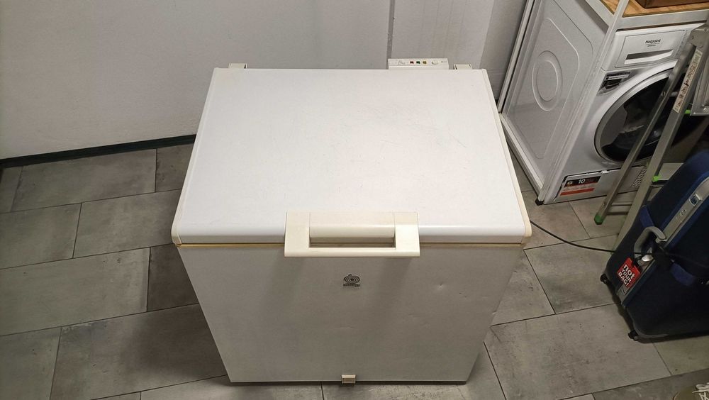 Arca congeladora Balay, modelo 3HEB9025/02.