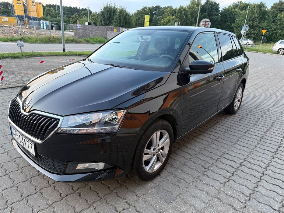 Skoda Fabia Benzyna /Gaz Salon polska Fv23% pakiet zimowy