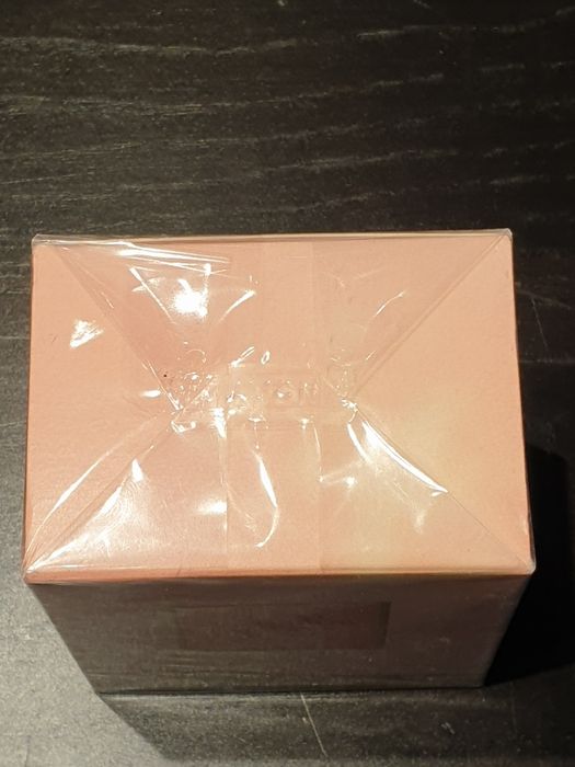 Today  amour limited  edition  Avon