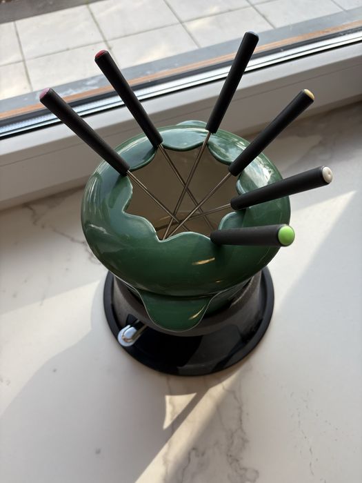 Zestaw do fondue 6 osób żeliwny emaliowany
